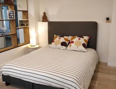 Deluxe Room (2 Adults + 1 Child)