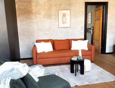 One Bedroom Apartment with City View