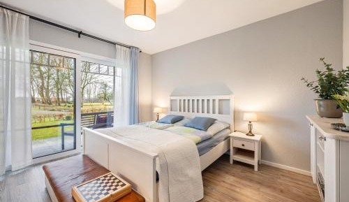 Superior One-Bedroom Apartment