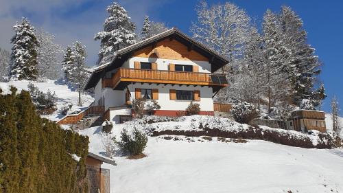 Apartment with Shower