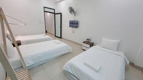 Triple Room with Balcony