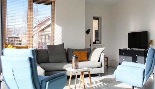 Five-Bedroom Holiday Home