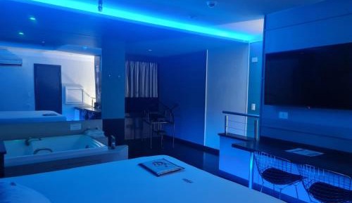 Quarto Duplo Deluxe com Teto Solar, Hidro e Sauna