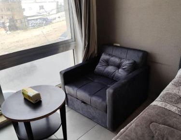 Deluxe Studio