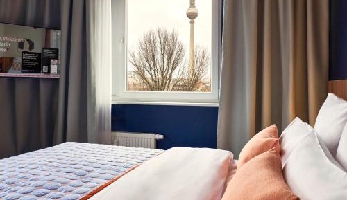1 Bedroom Apartment with Balcony and Sofa Bed