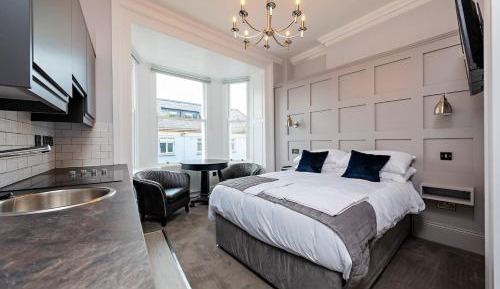 Deluxe Double Studio