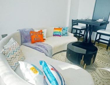 Studio Apartment with King Bed