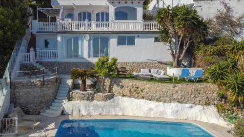 Five-Bedroom Villa