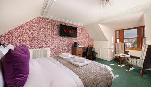 King Room with Mountain View