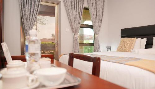 Deluxe Queen Room