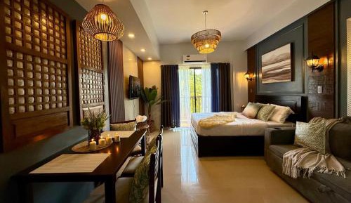 Deluxe Double or Twin Room with Balcony
