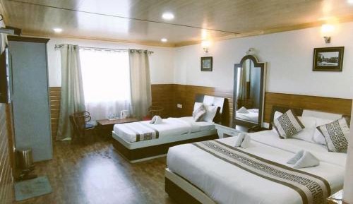 Superior Triple Room