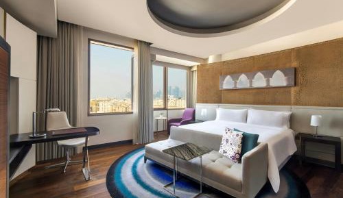 Executive Room City View King Bed with access to Executive Club Lounge