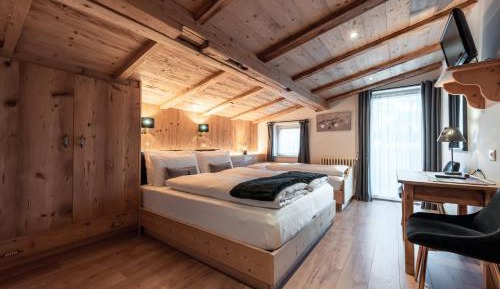 Triple Room with Balcony