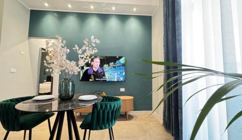 One-Bedroom Family Apartment