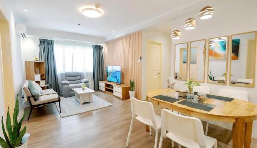 Two-Bedroom Deluxe Apartment with Garden View