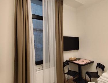Economy Triple Room