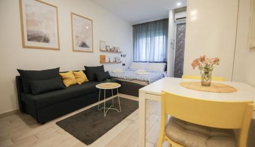 Studio Apartment