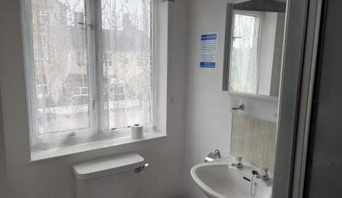 Twin Room with Shower