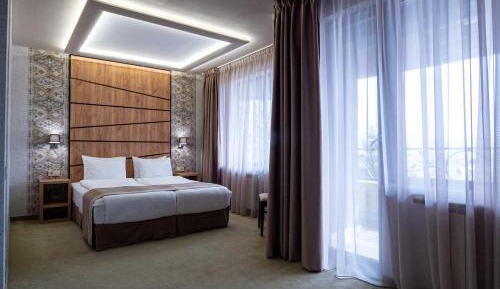 Superior One-Bedroom Suite
