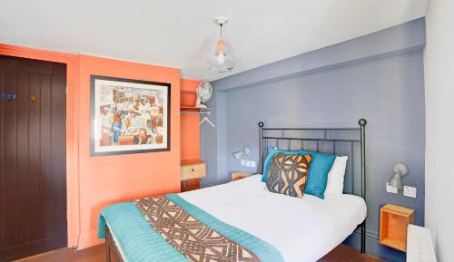 Superior Double Room with Private Bathroom