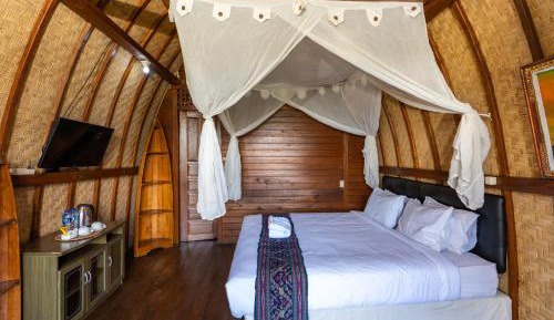 Double Room with Mountain View