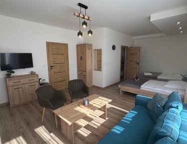 Deluxe Family Room