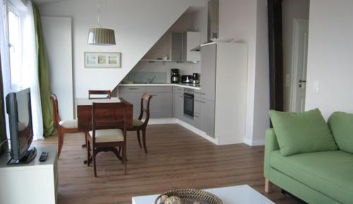 One-Bedroom Apartment - Non-Smoking