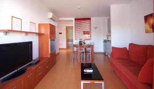 Studio (2 Adults)