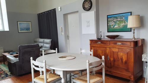 Three-Bedroom Superior Apartment