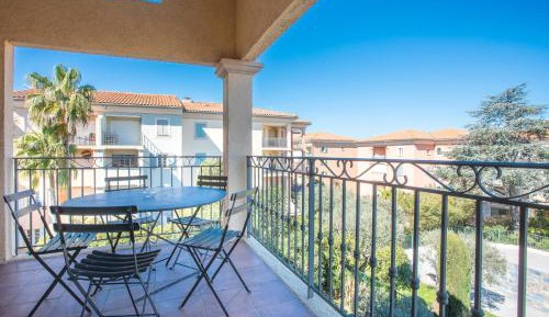 Three-Bedroom Superior Apartment