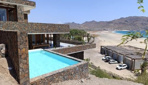 Four-Bedroom Luxury Apartment