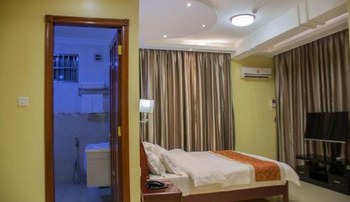 Queen Room with Balcony