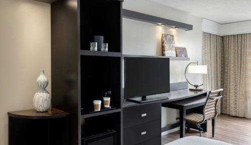 King Room with Sofa Bed