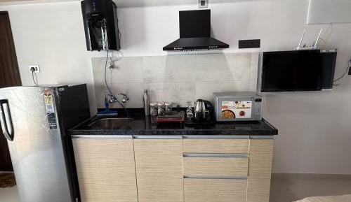 Studio Apartment with Balcony