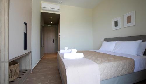 Double Room with Balcony and Sea View