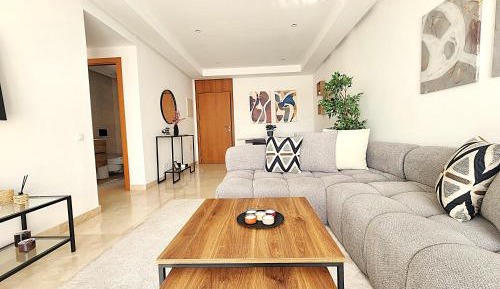 Two-Bedroom Deluxe Apartment with Balcony