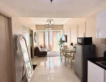 Two-Bedroom Deluxe Apartment with Balcony