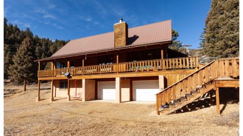 Six-Bedroom House