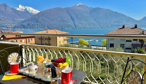 Apartment with Lake View