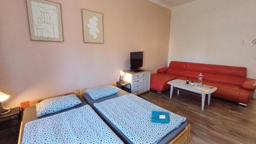 Economy Quadruple Room with Shared Bathroom