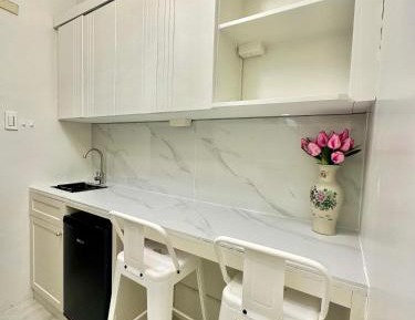 Studio Apartment with One Double Bed