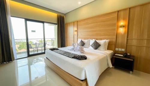 Double or Twin Room with City View