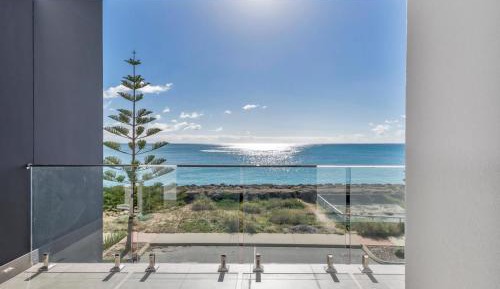 Apartment with Sea View