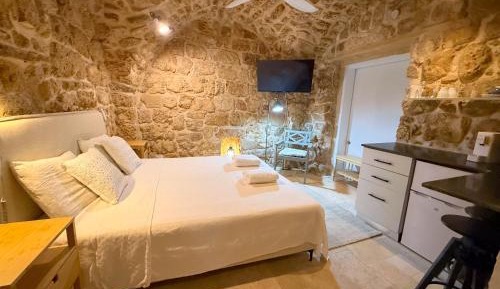 King Room with Spa Bath