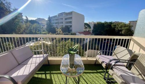 One-Bedroom Apartment with Terrace
