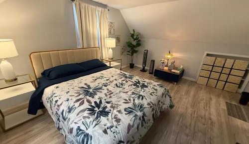 Double Room with Shared Bathroom