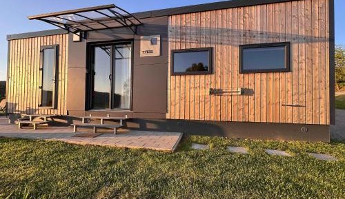 Three-Bedroom Holiday Home 