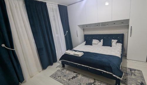 One-Bedroom Apartment with Garden View