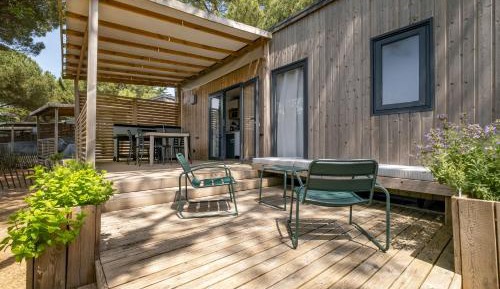 Premium Mobile Home - 2 Bedrooms - 4 People
